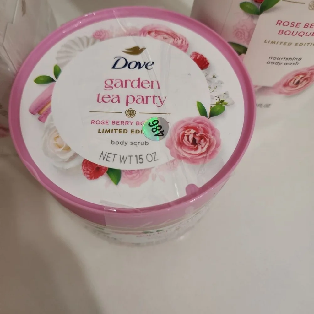 Dove Garden Tea Party Rose Berry Bouquet Bath & Body Set: Soap, Bodywash, Scrub